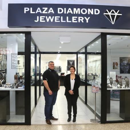 Diamond retailers on sale near me